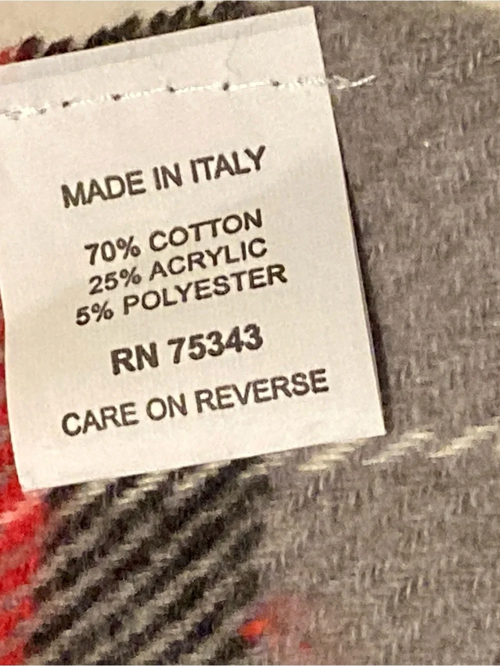 NWT Nido Notte Italia Plaid Throw- red plaid